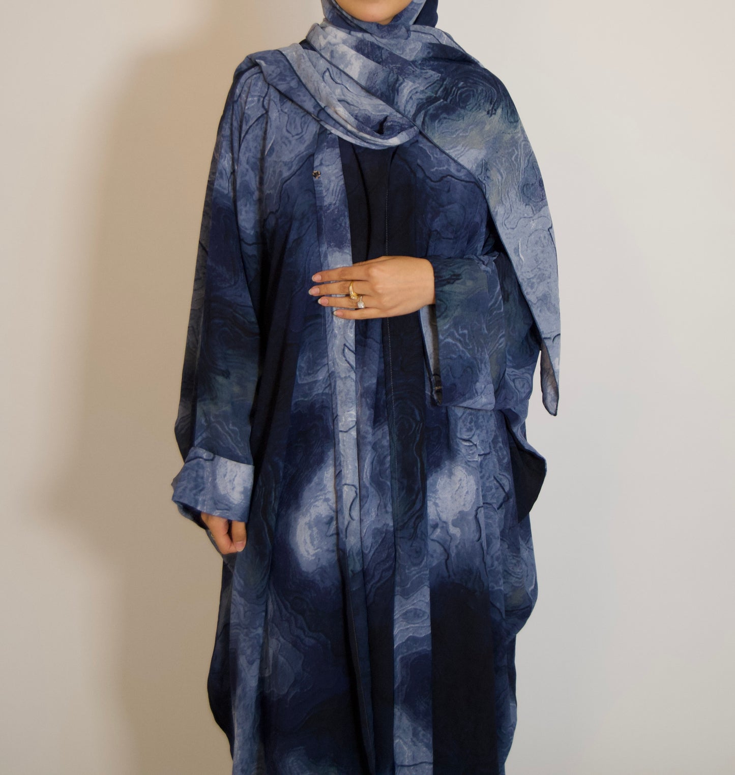 FATIMAH NAVY MARBLE ABĀYAH