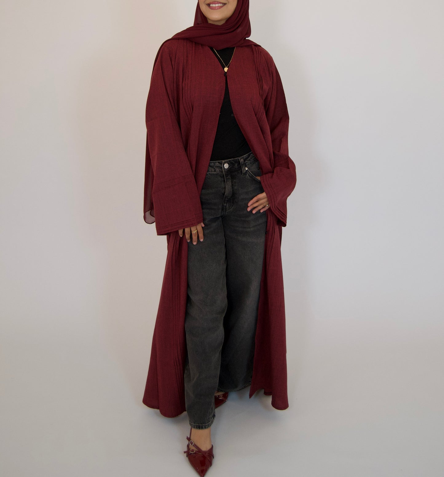 Linen Cherry Abāyah