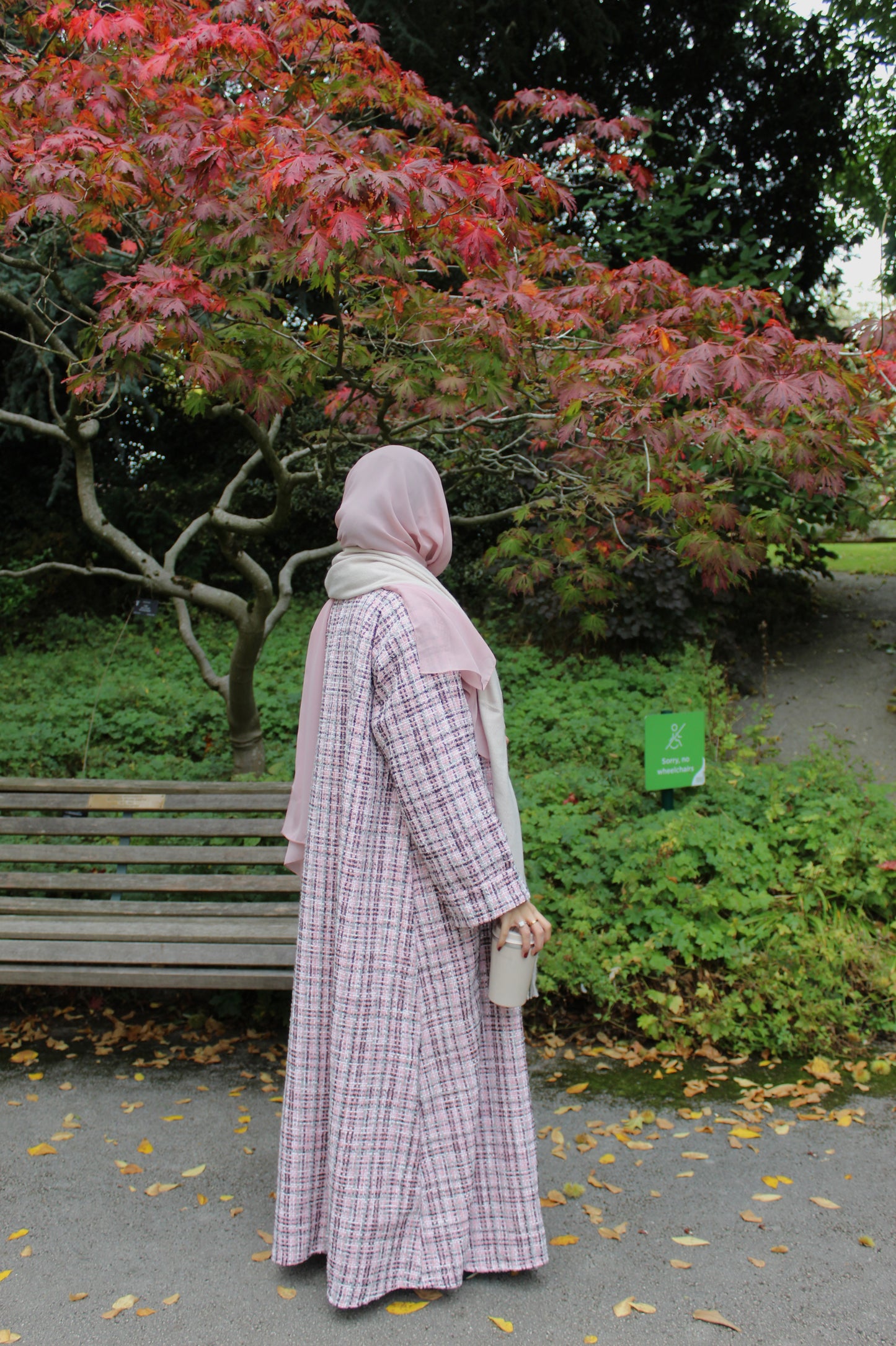 Hawa Pink Abāyah Coat